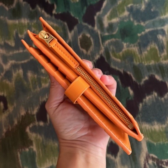 Bottega Veneta Bi-Fold Wallet - Picture 5 of 7